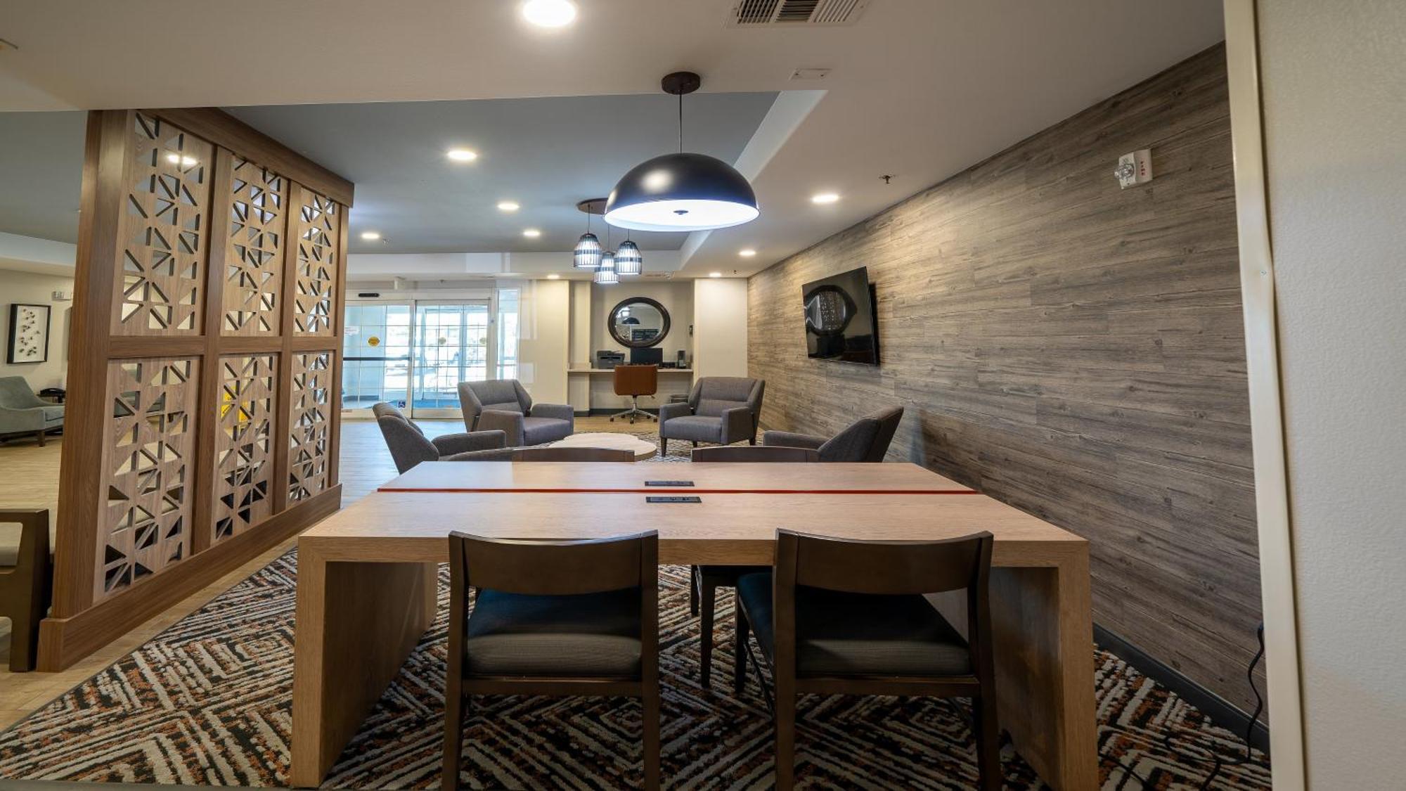Hotel Candlewood By Ihg 2*