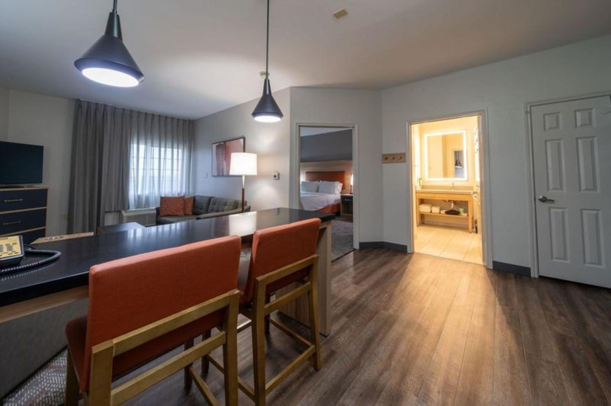 Candlewood By Ihg Hotel