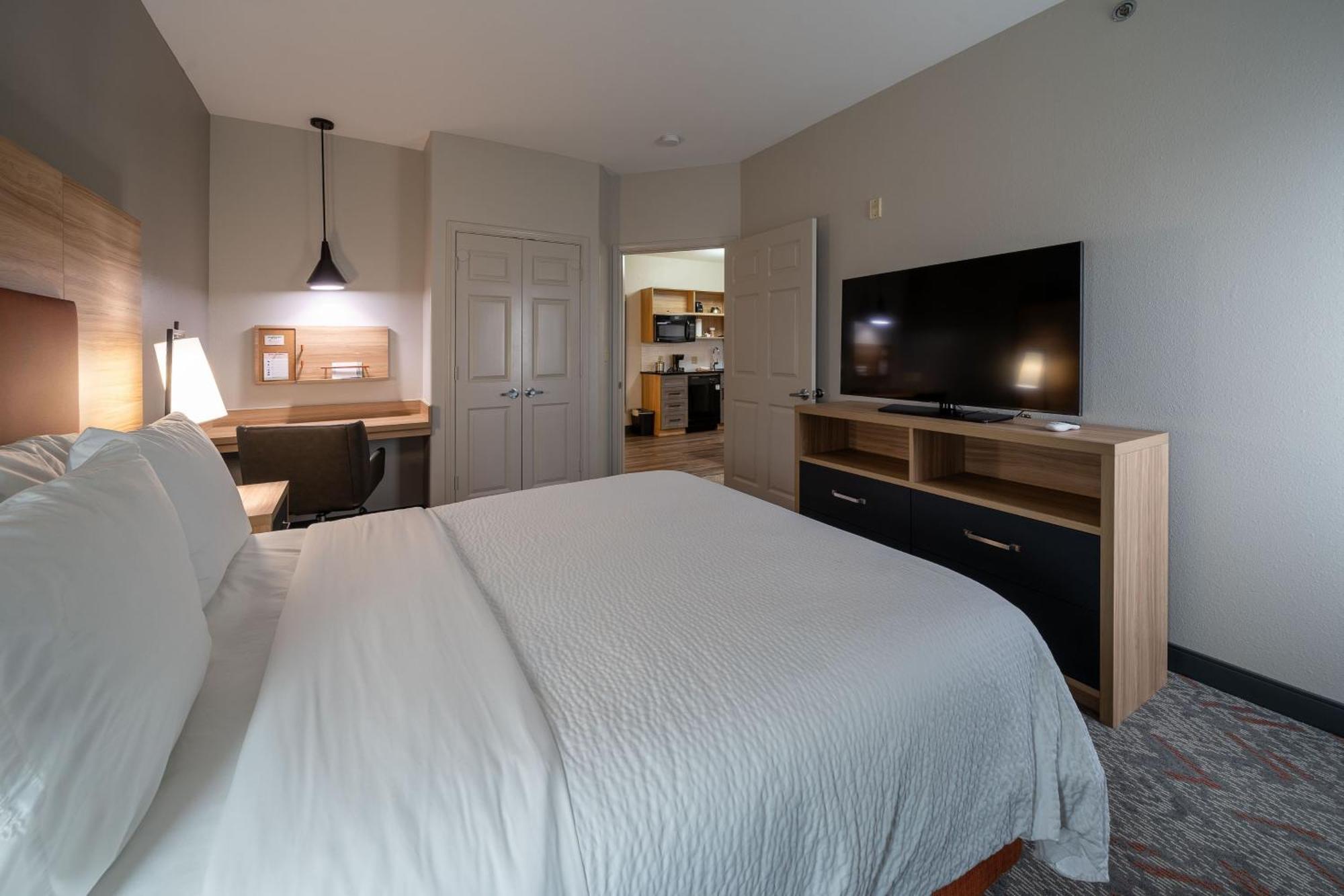 Candlewood By Ihg Baytown