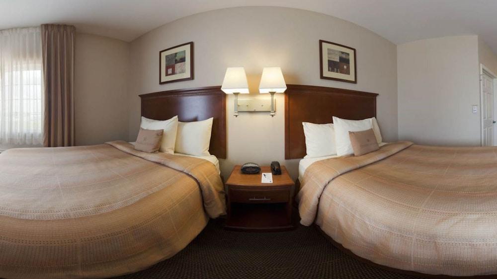 Hotel Candlewood By Ihg 2*