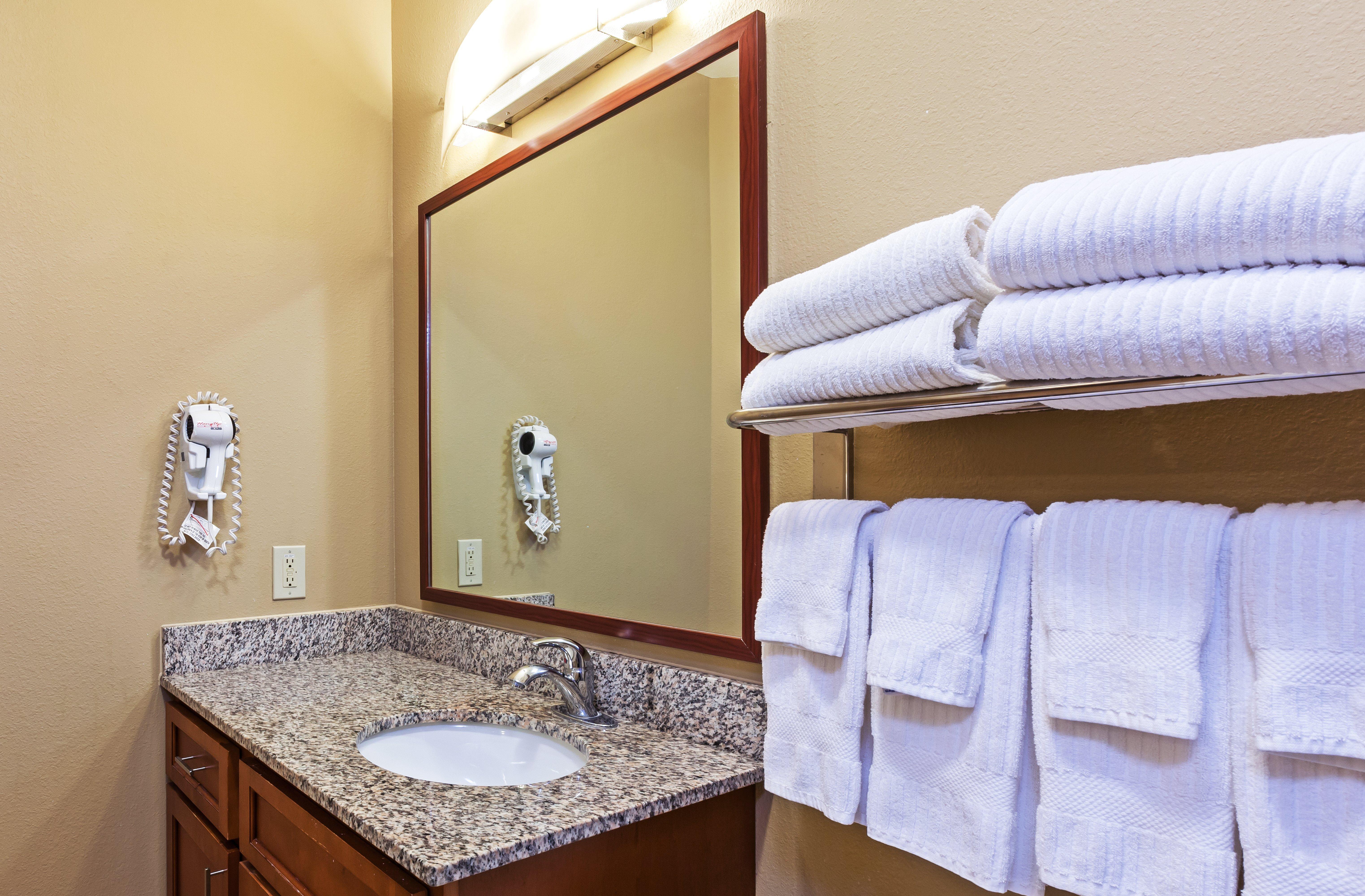 Hotel Candlewood By Ihg 2*