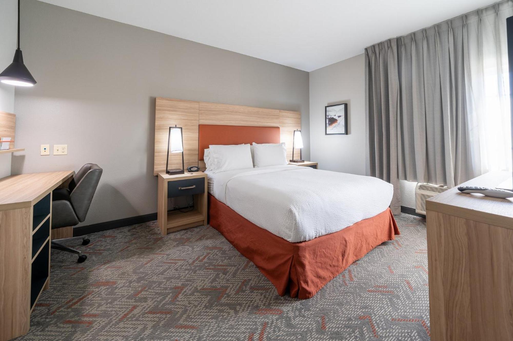 Candlewood By Ihg Hotel Baytown